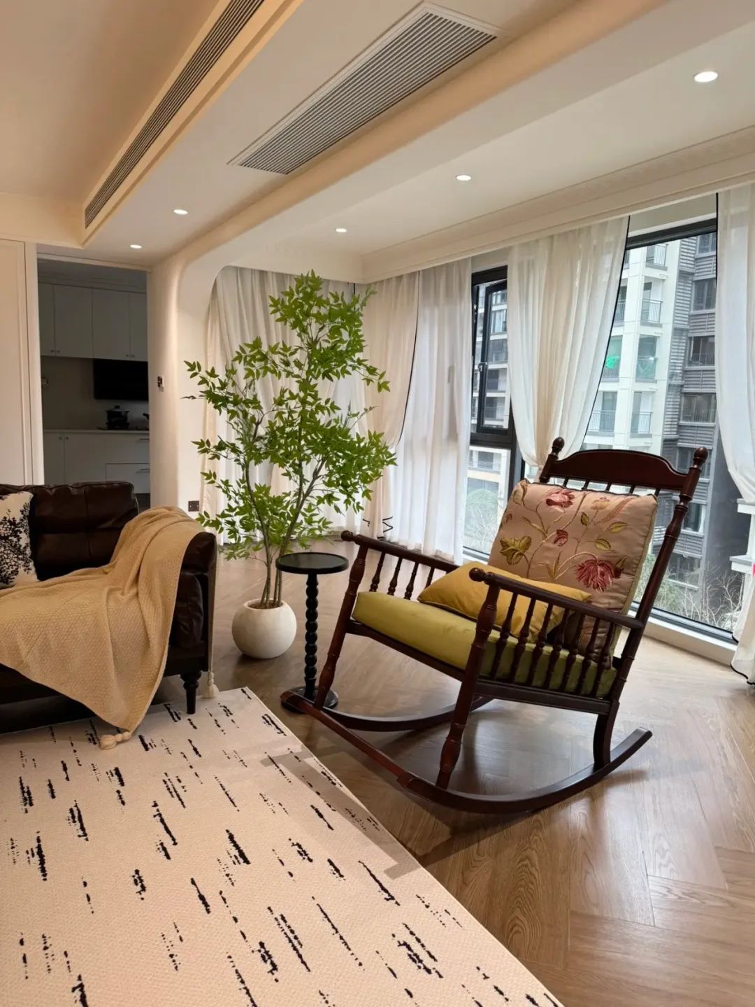 装修别整太复杂，简单干净才舒服