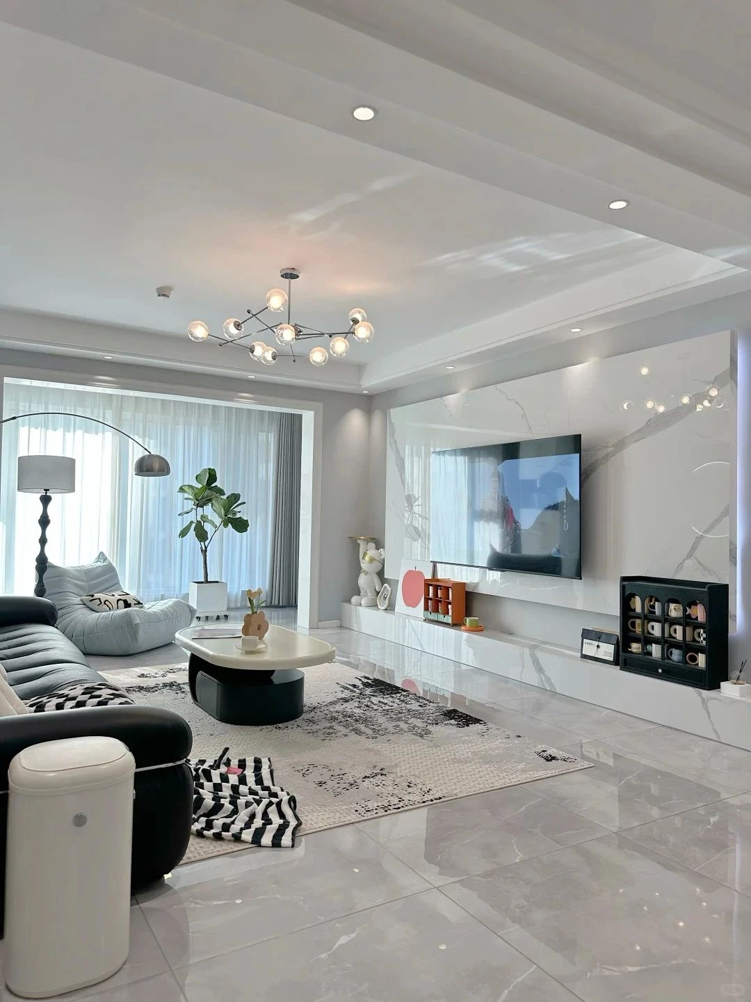 装修，选自己喜欢的，毕竟是自己住。