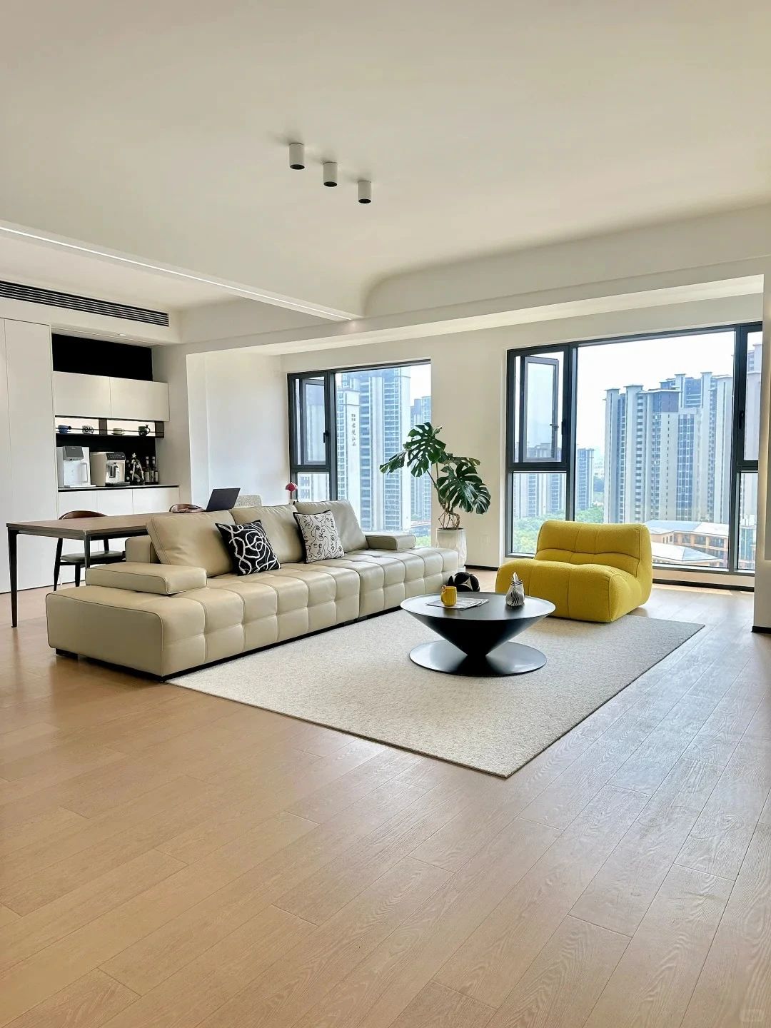 没有过度装修，穷装118m²简约又好看！